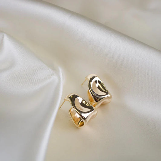 Capri // Gold Hammered Wave Earrings