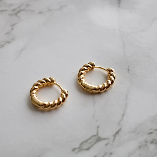 Evie Twisted Huggie Hoops