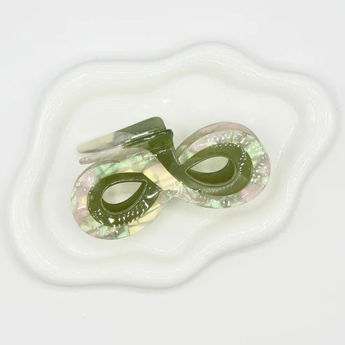 Aki Infinity Cellulose Acetate Hair Claw Clips